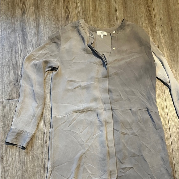 Wilfred Silver-Taupe Silk Button-Front Blouse 100% silk - Picture 4 of 7